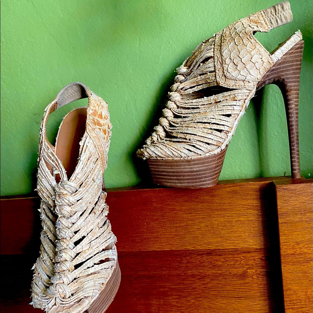 L.A.M.B.  Size 71/2 6" heels